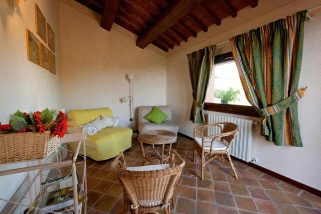 Podere Chiaromonte Palaia Rom bilde